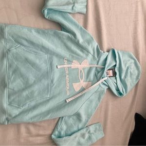 Brand new women’s under armor hoodie, size small